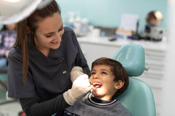 Best Emergency Tooth Extraction in Blue Grass, IA